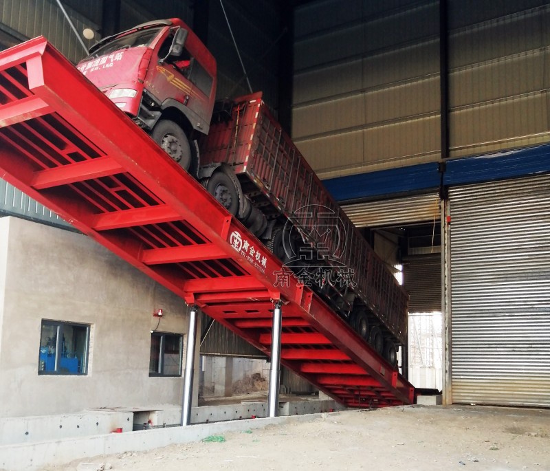 后翻卸車機(jī)-深基礎(chǔ)A